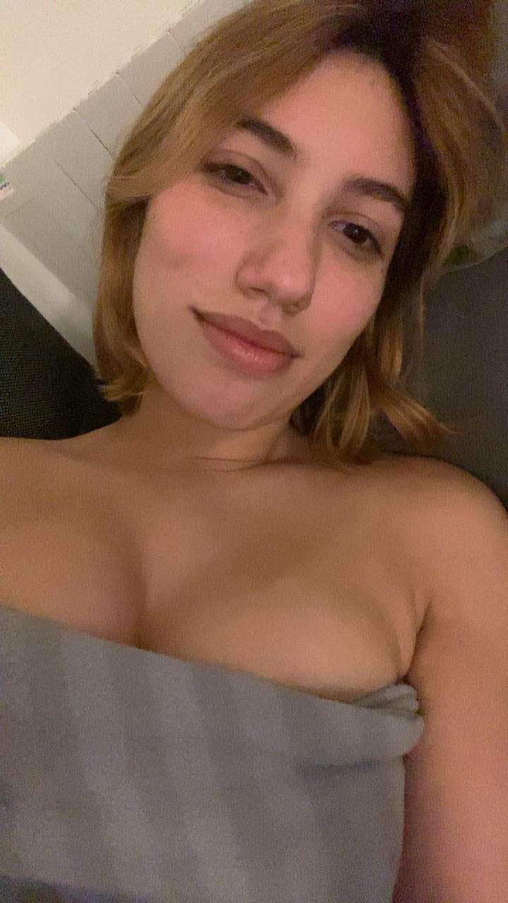 French babe Chloe shown off by finacee