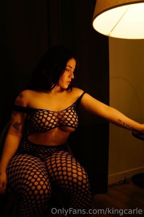 big booty white girl knows how to bounce