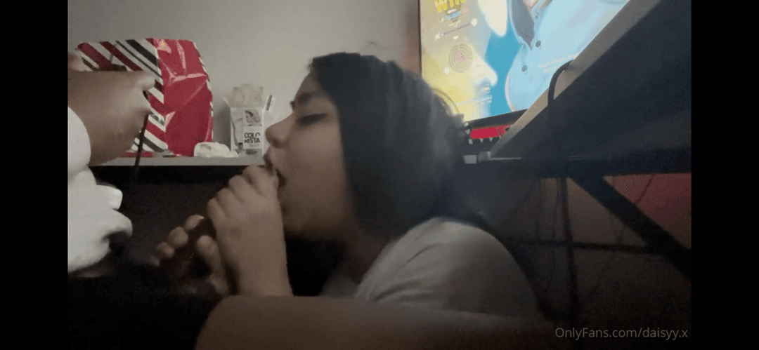 Makeup Cumshot Monday ? Pt 21 MEGA JIZZ