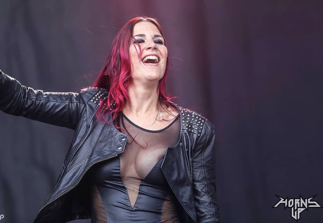Metal Singer Charlotte Wessels!!