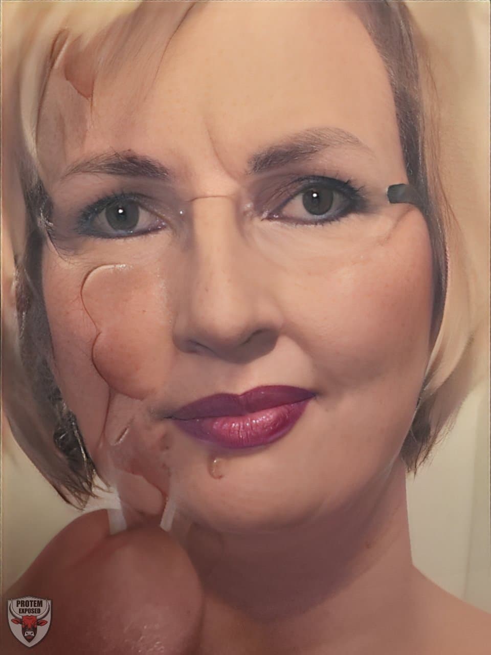 Dutch hotwife Anna spreading & dildoing pt2