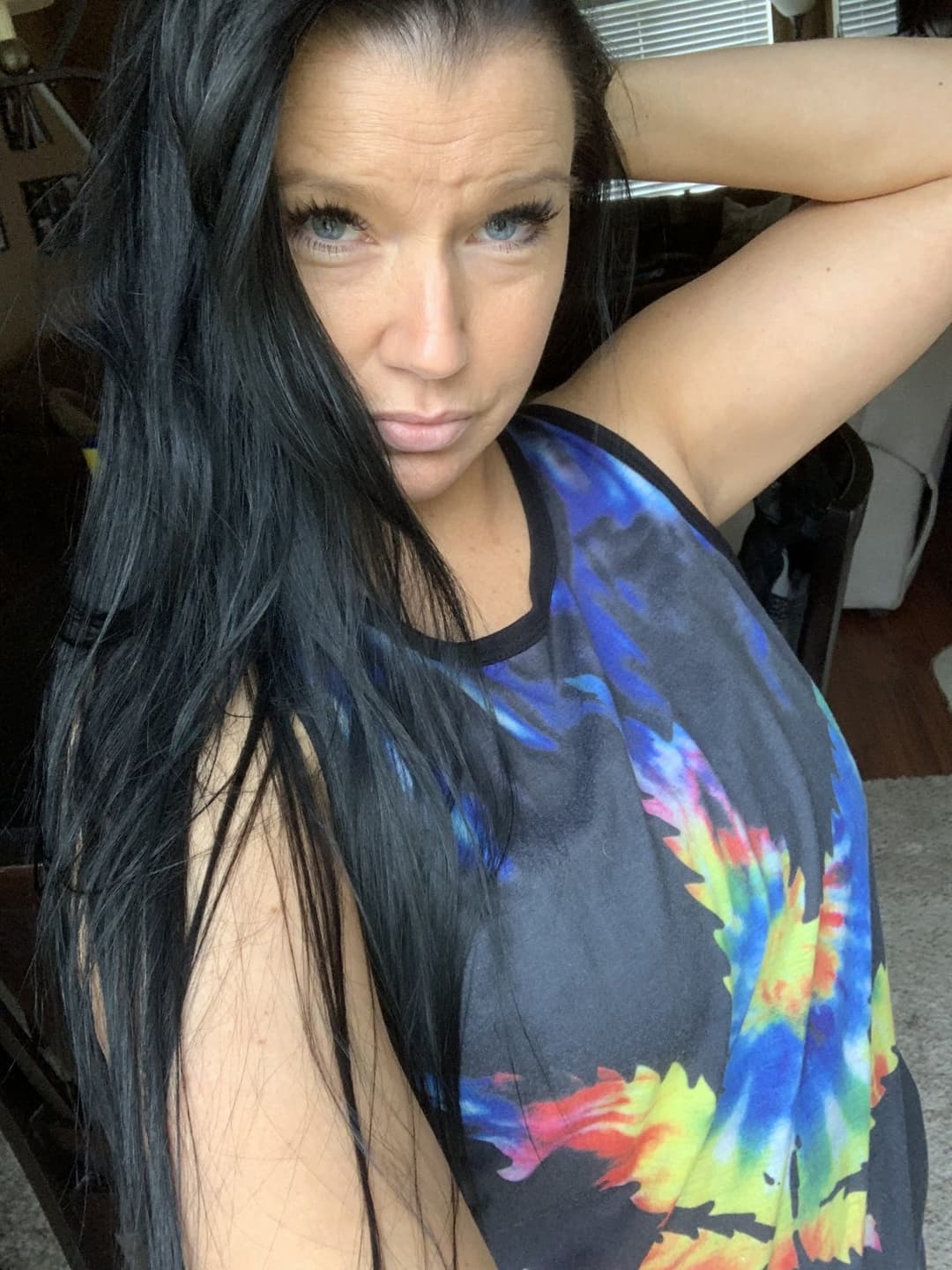 Click to view full size Michigan Slut Alana loves hung older men vacationing in Clearwater Sept looking now kik rentMYW1fe