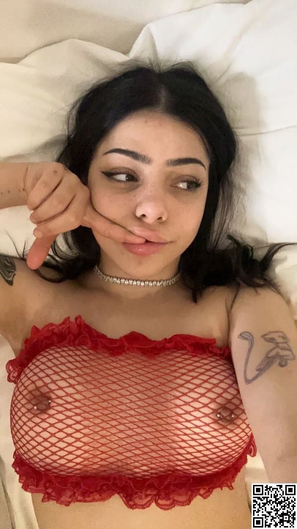 Mica - 22y Mixed-Latina Webslut