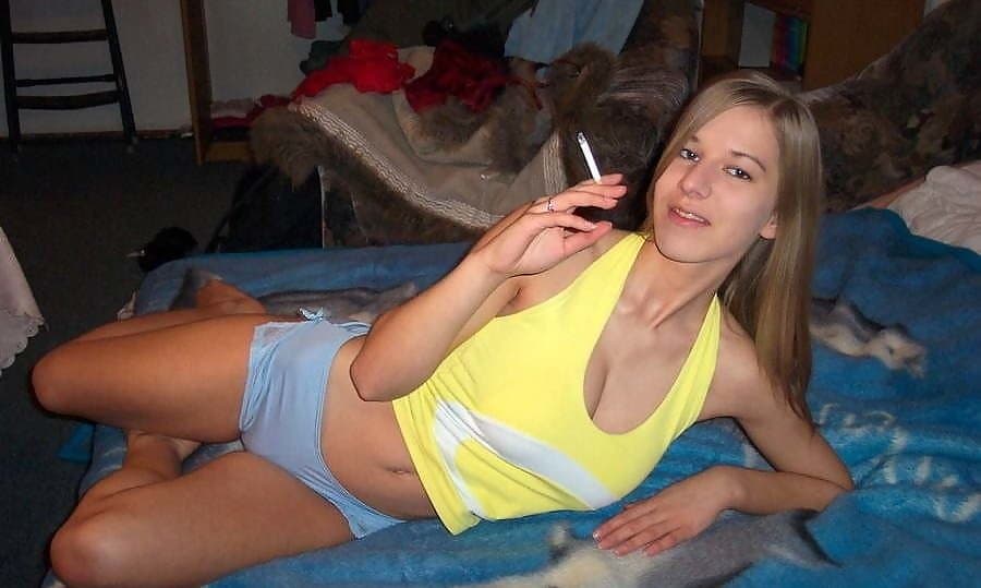 Click to view full size Denise AKA Courtney perfect boobs blonde