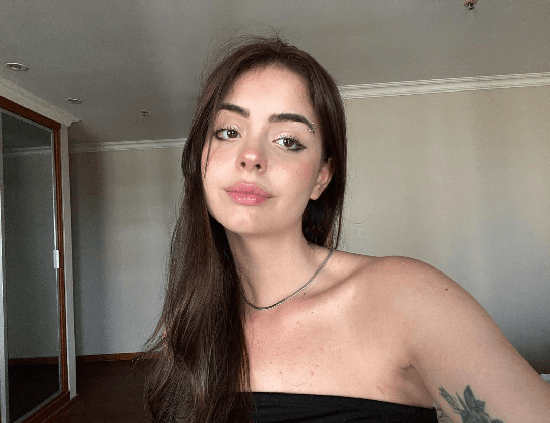 Young hot slut, amazing faceporn. Big boobs