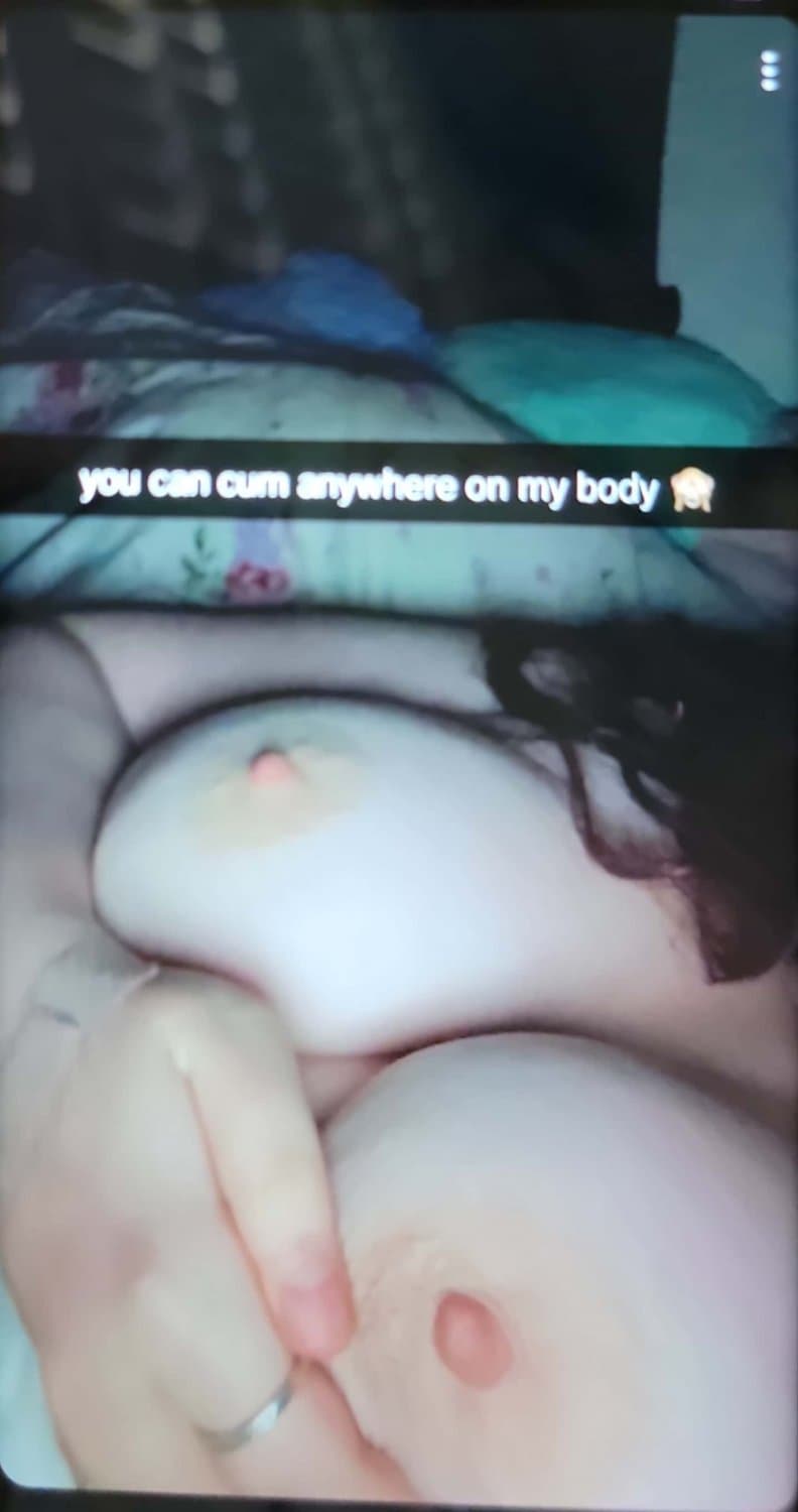 Click to view full size Hot teen girl shows her body off on snapchat