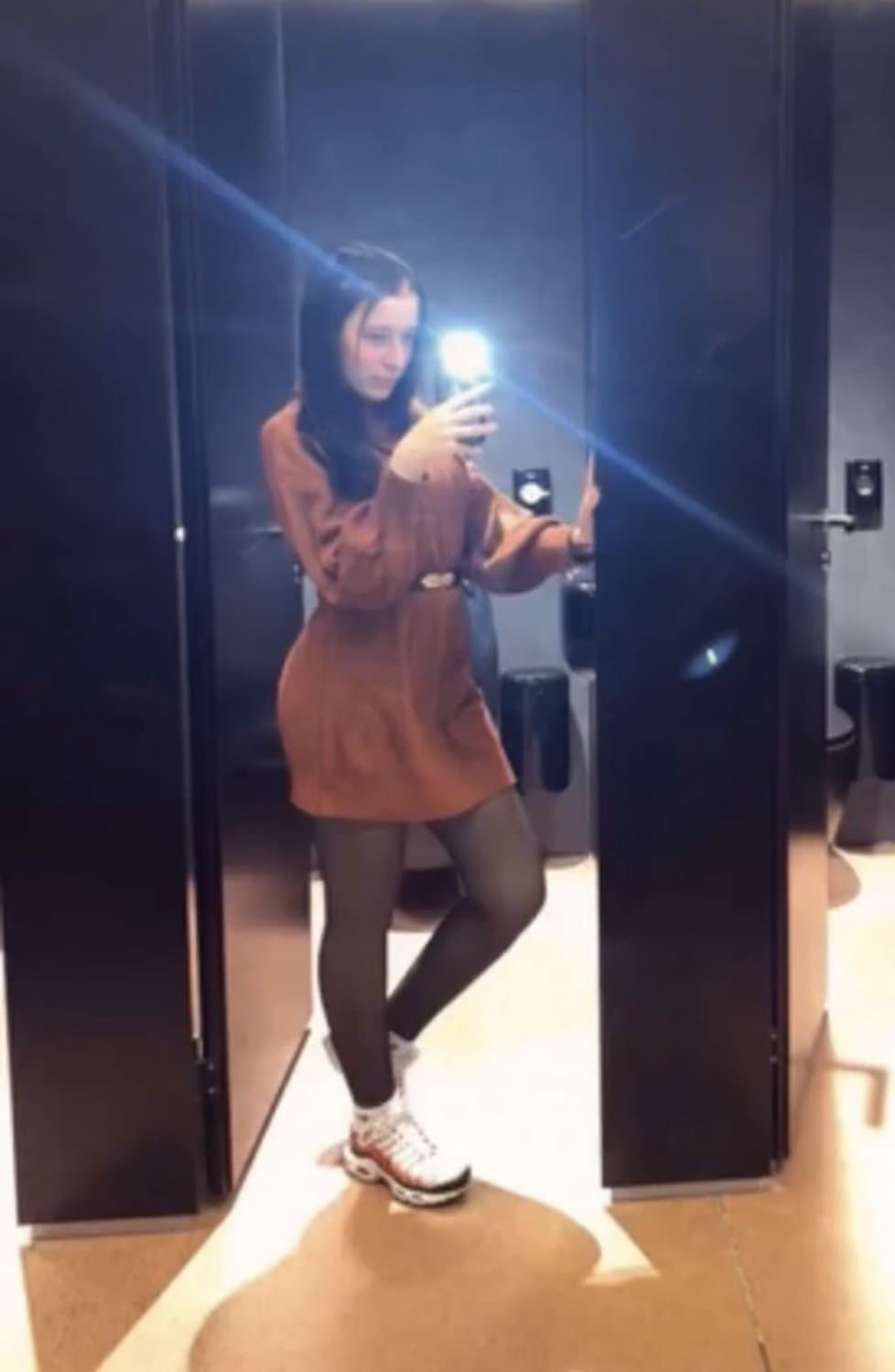 Sexy Teen Footjob Cumshot And Big Nylon Ass