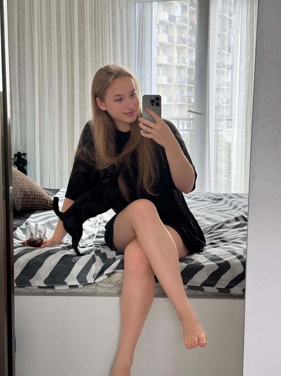 Pretty blonde girl...gorgeous