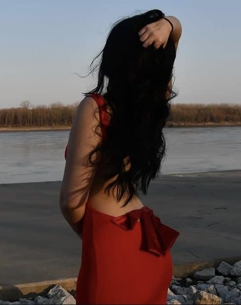 Sisters Anna (18) & Avery (19) - Which Sister are you Nutting In? Anna (blonde), Avery (Brunette)