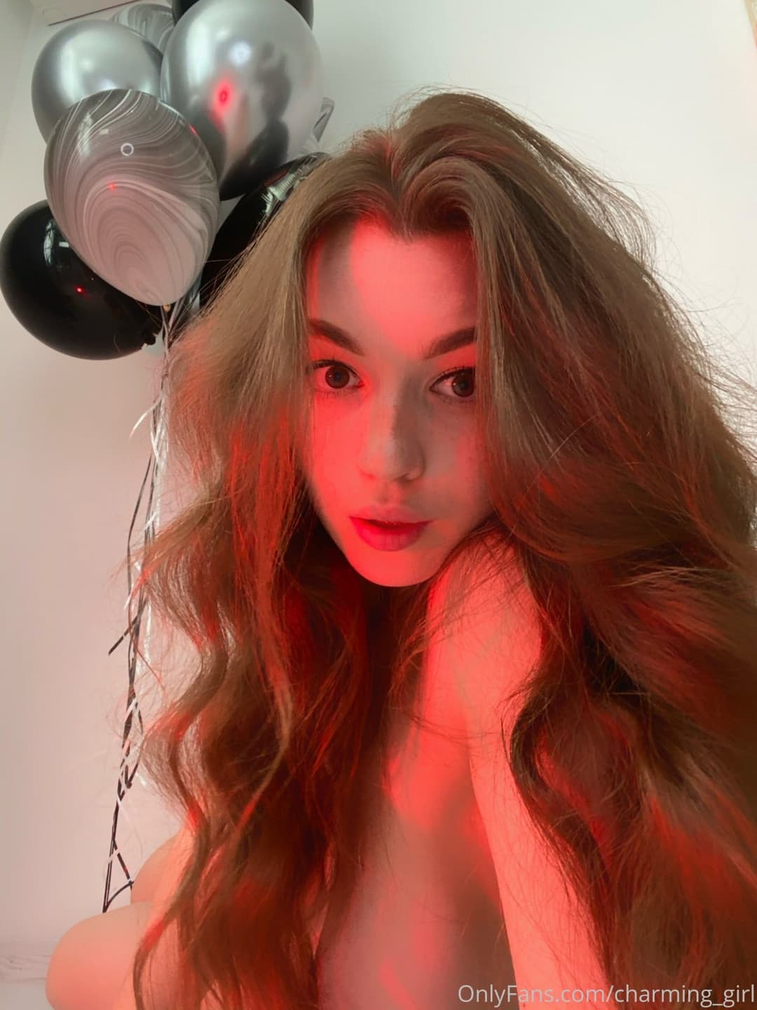 Click to view full size Charming Girl 02