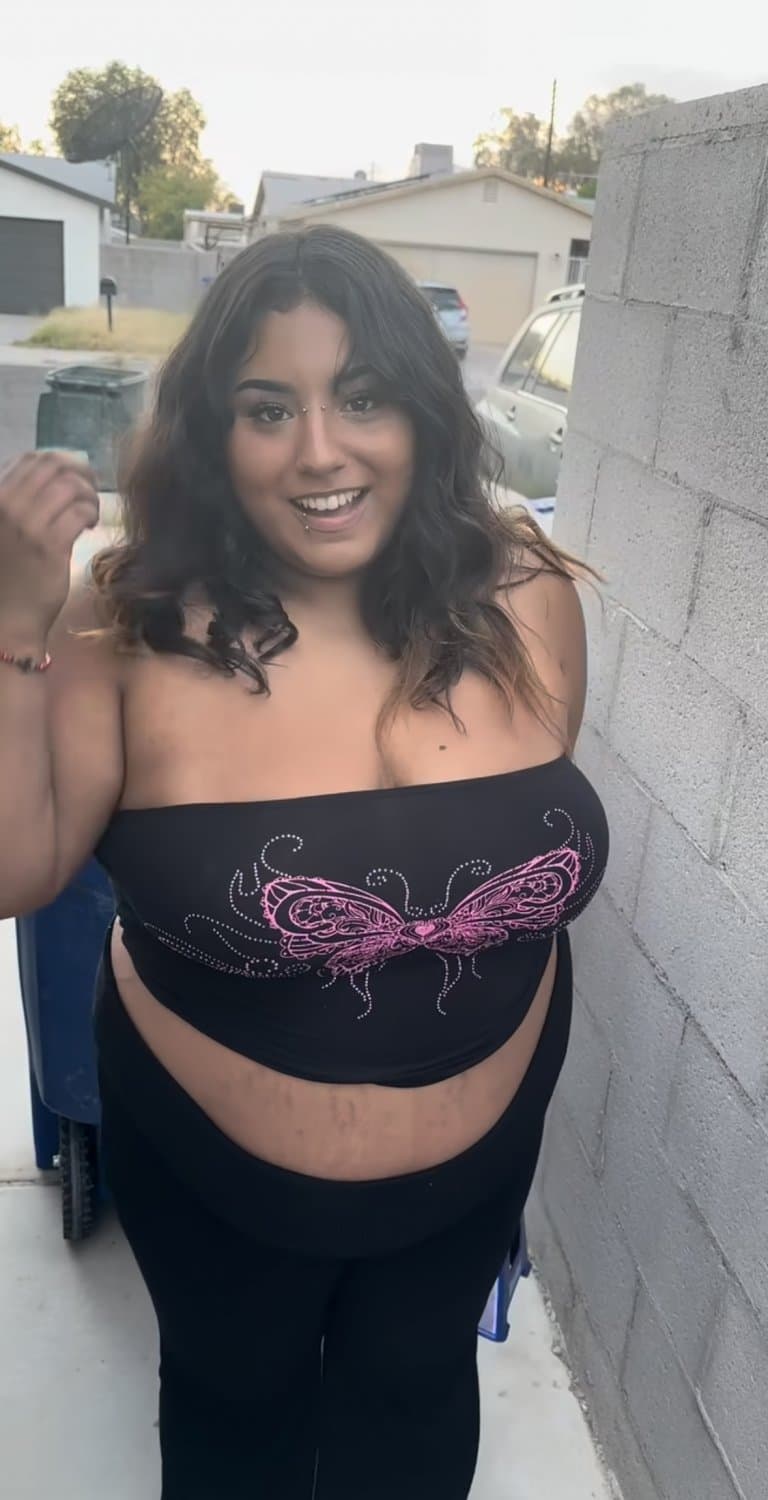 Zjuicy.. I swear she special needs ?‍??‍?