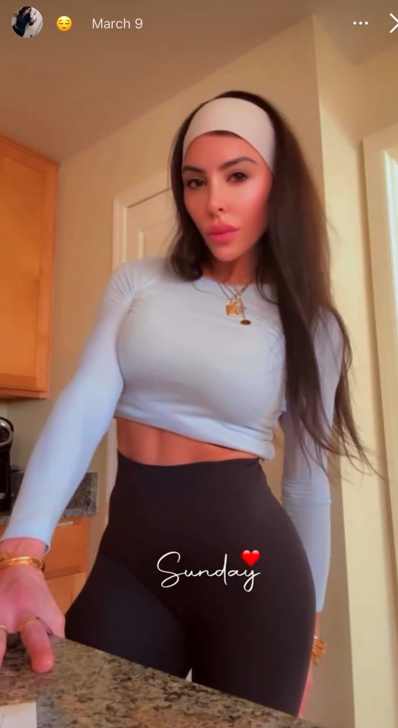 Click to view full size Lebanese slut, one more eastern pearl discovered