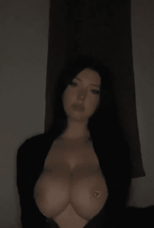 uk teen shows off her perfect big tits round tits big boobs slut thot homemade snapchat british teen