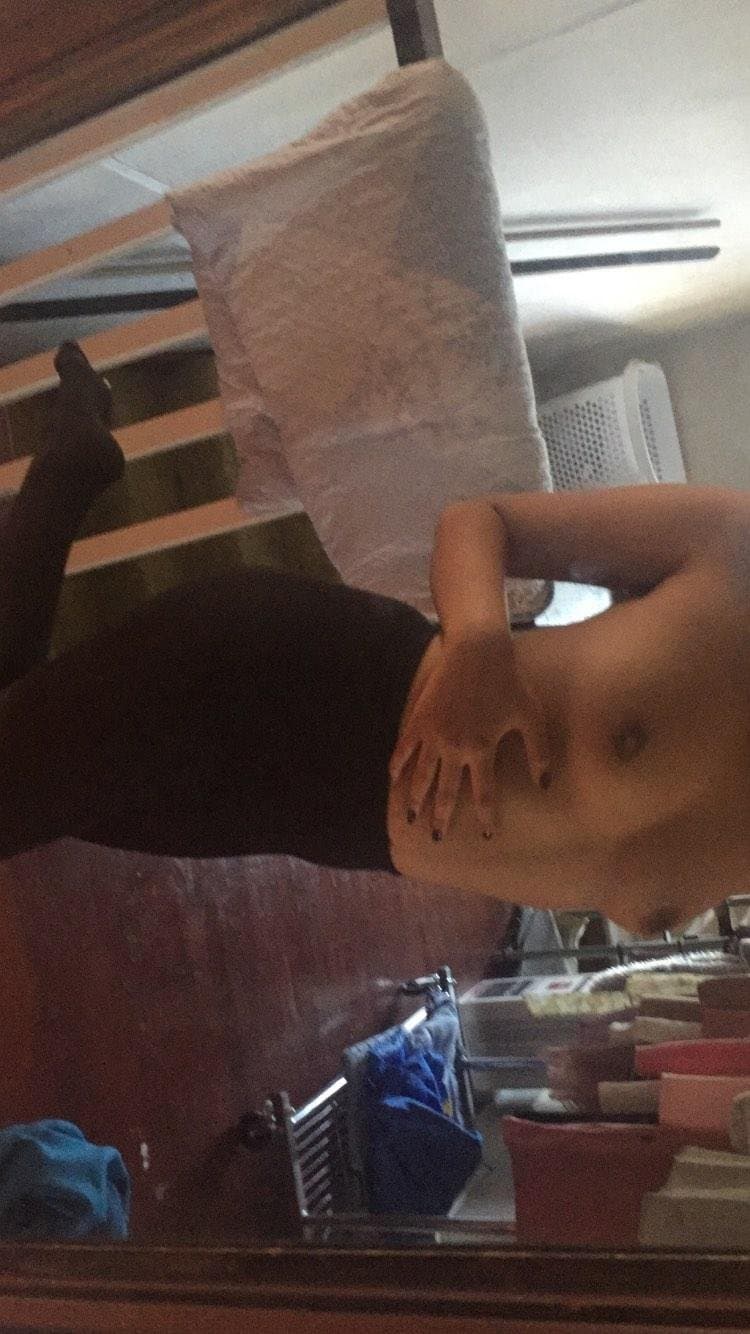 ABG GF More of my gf, if you guys wanna contact me What should app should I use? Comment it or dm.