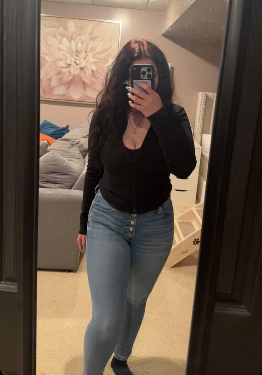 Krystal Pecora, 25 from Illinois