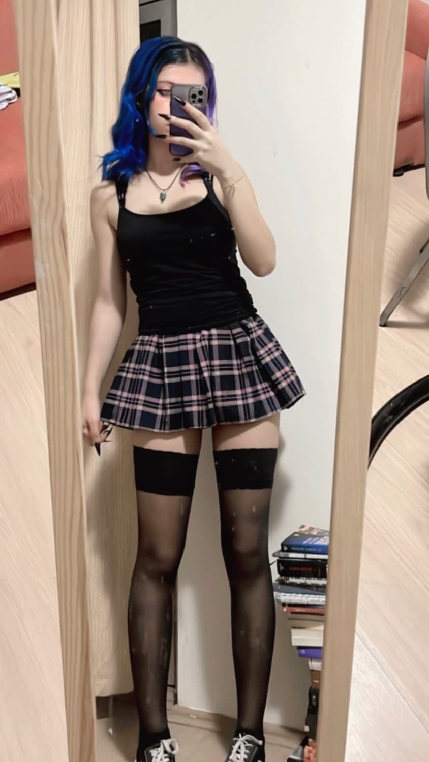 Click to view full size Turkish Super Sexy Goth Teen