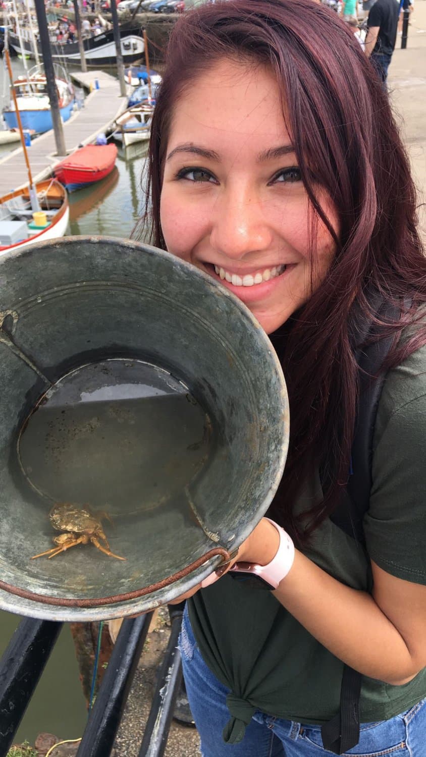 Texas cheating Mother/Wife Claudia E caught fucking a trucker for money after the bar