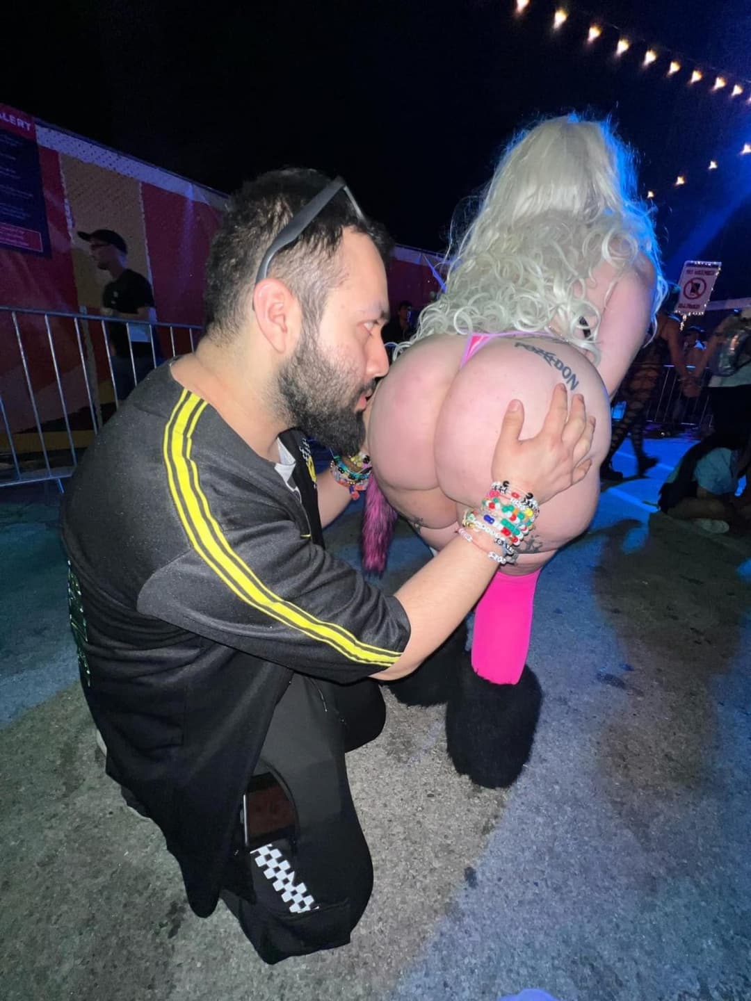 Click to view full size Who got her stuff