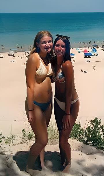 The world deserves to see this girls boobs. Front of the GGW box material.