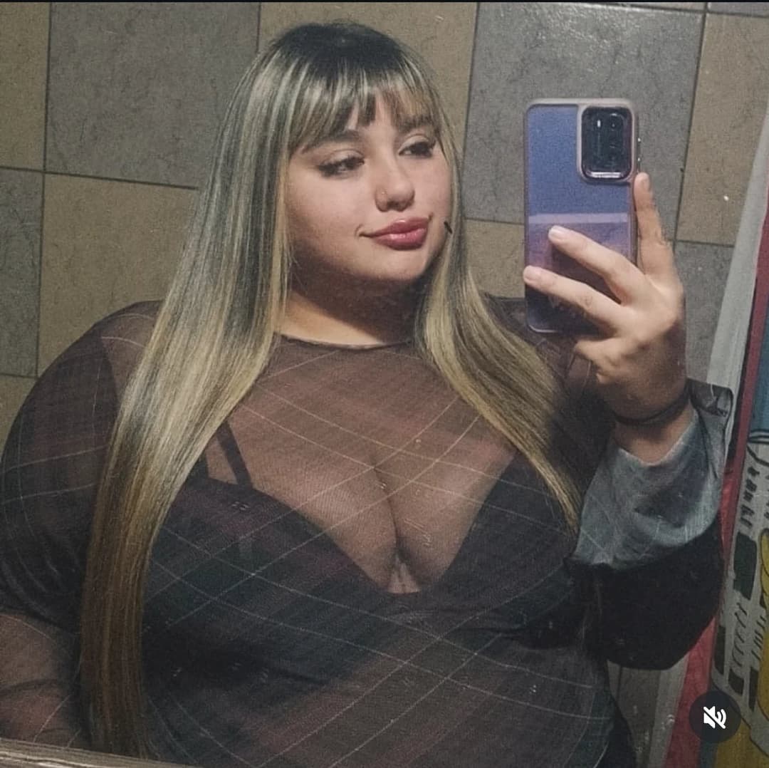 Gorda argenta tetona de Laferrere, re putita la gorda como debe ser