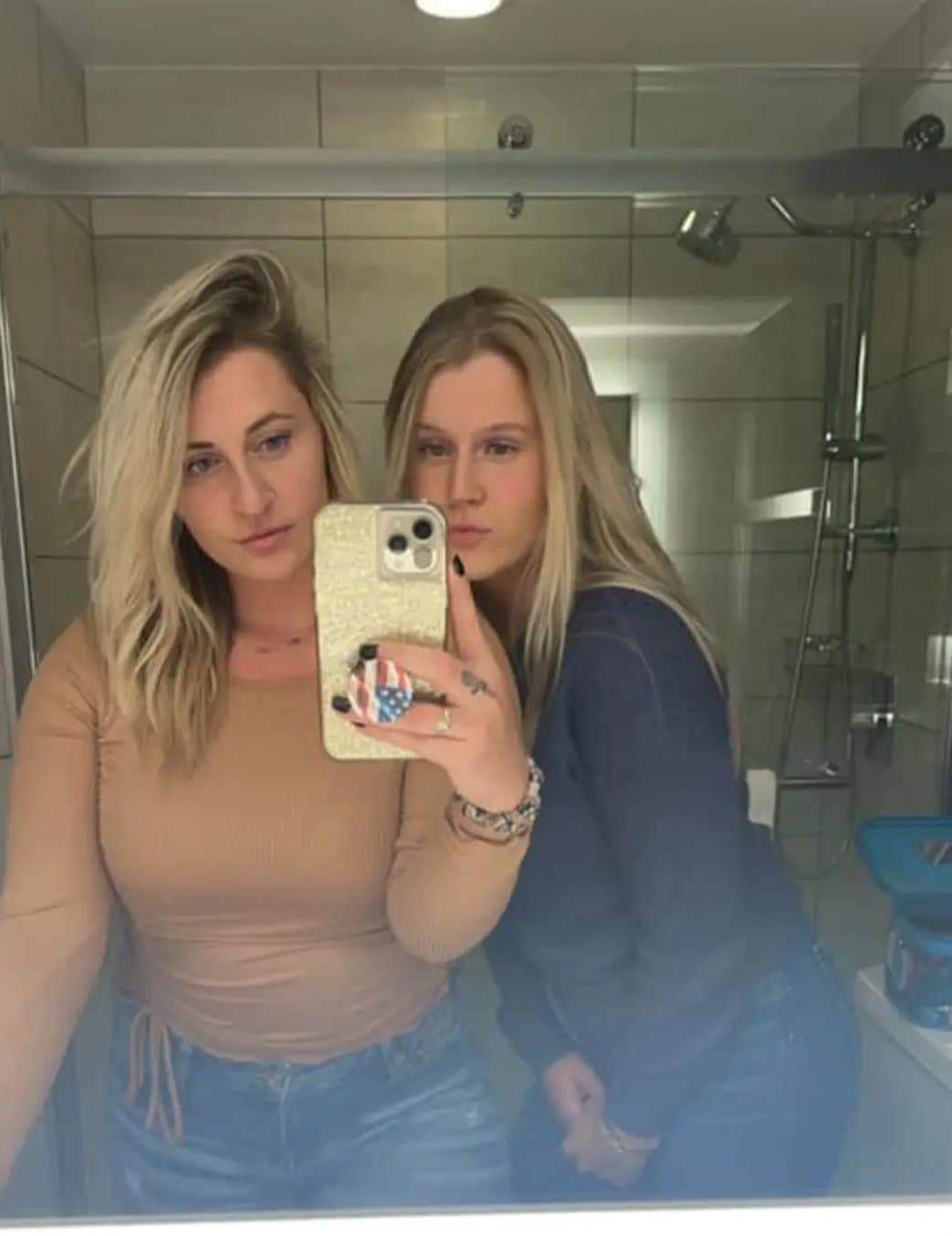 My sexy ass milf step sister. X: Johndoeg1y