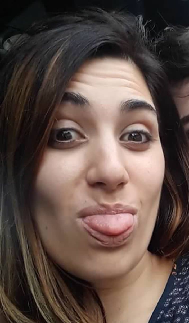 Need my moms face covered in cum