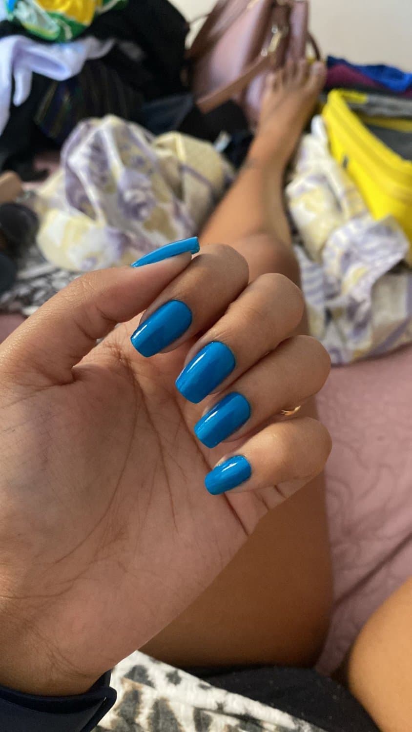 essa morena é uma maquina de quicar, tem uma buceta gigante, e gosta muito de porra na buceta pv