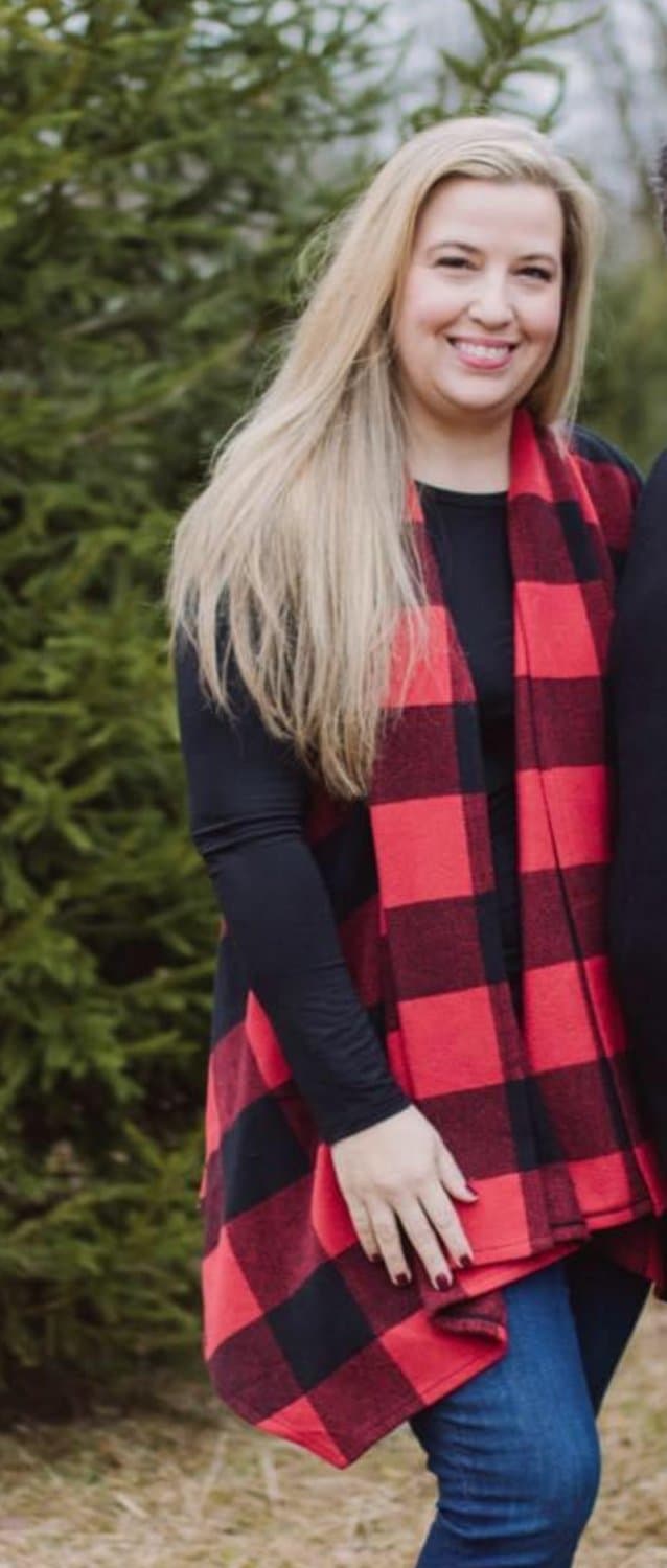 Let Kentucky Church MILF Jennifer make you cum - comment & repost her