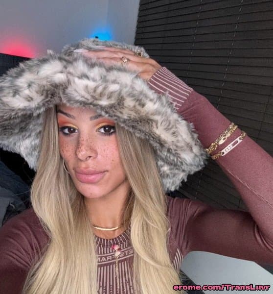 Hot Trans Latina W Big Ass N Big Tits [Femboy, Ladyboy, Shemale, Sissy, Trap]