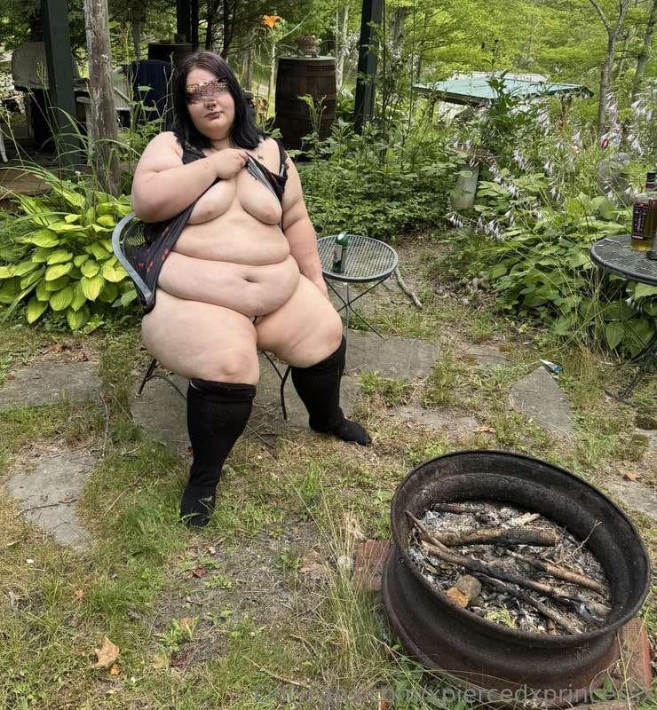 Horny Bbw celebrate new year with you