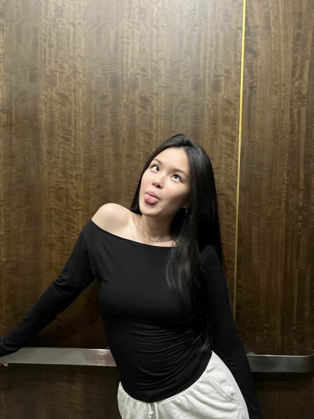 Priscillia 21 Bali Slut