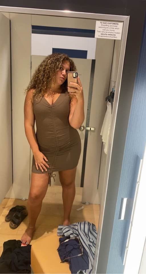 Jess 24 given up by her husband. Kik marshallr538 for same treatment