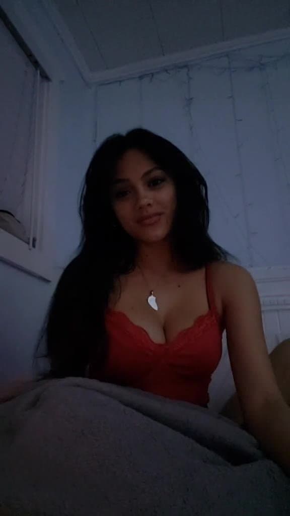 Teen influencer Sienna Snapchat nude leaks and selfies AI fakes