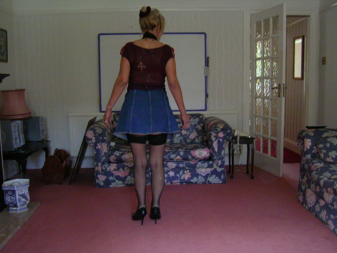 Kennys old slut - she needs more than a vibe in her hairy cunt