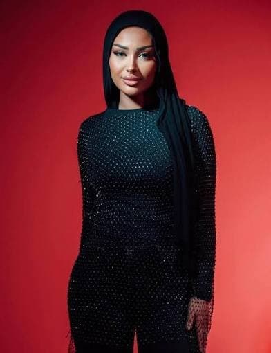 iraqi hoejabi with dsl showing why hijabi bitches r the best ????