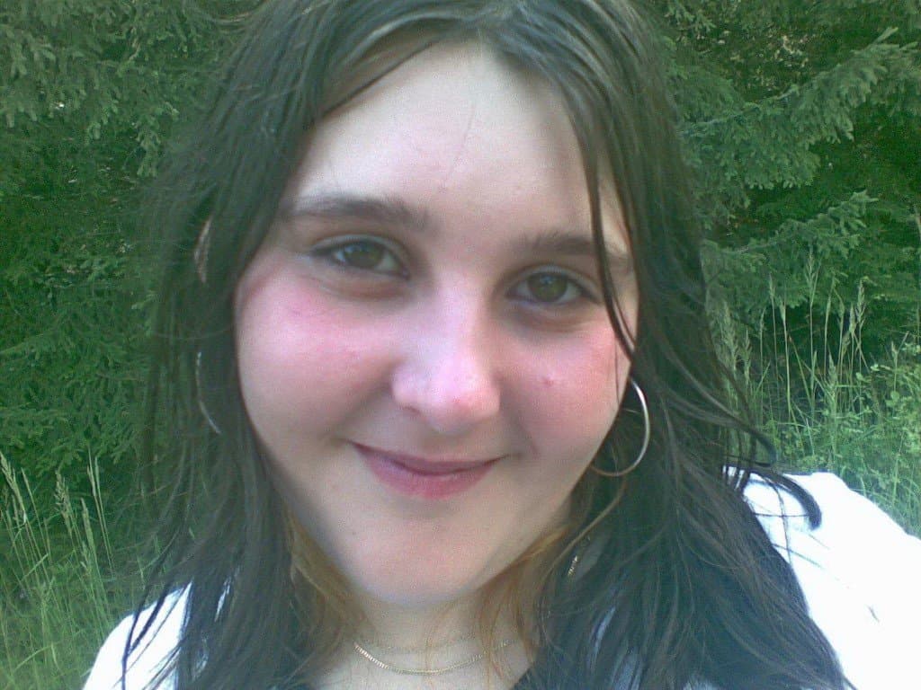 Chubby partner shows us her fat body