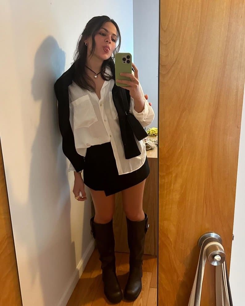 Who should get abused worst? (Green dress or black dress) comment