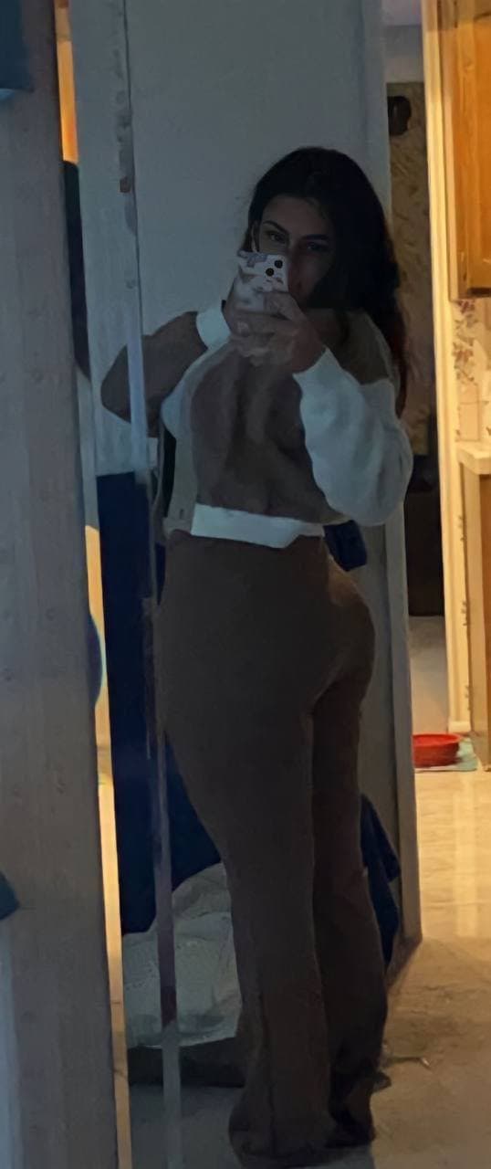 Barely legal teen whore : Elena