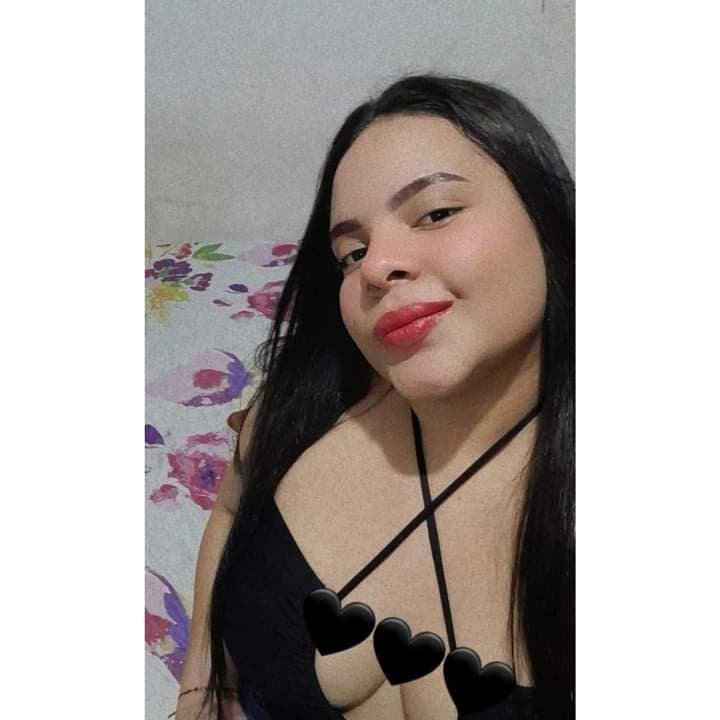 Click to view full size Bigtits latina