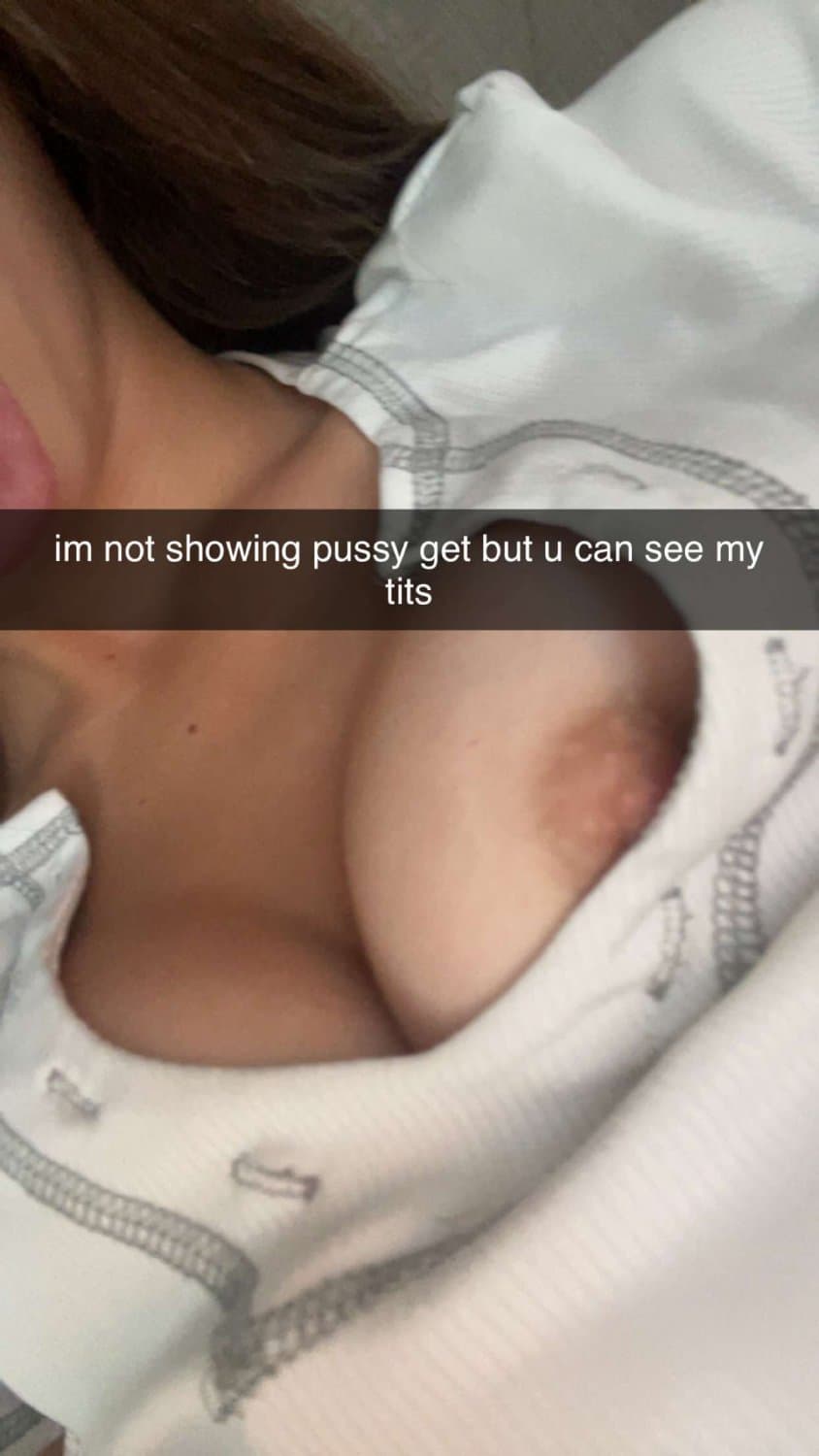 Sexy lil white girl. HMU to share ur girl