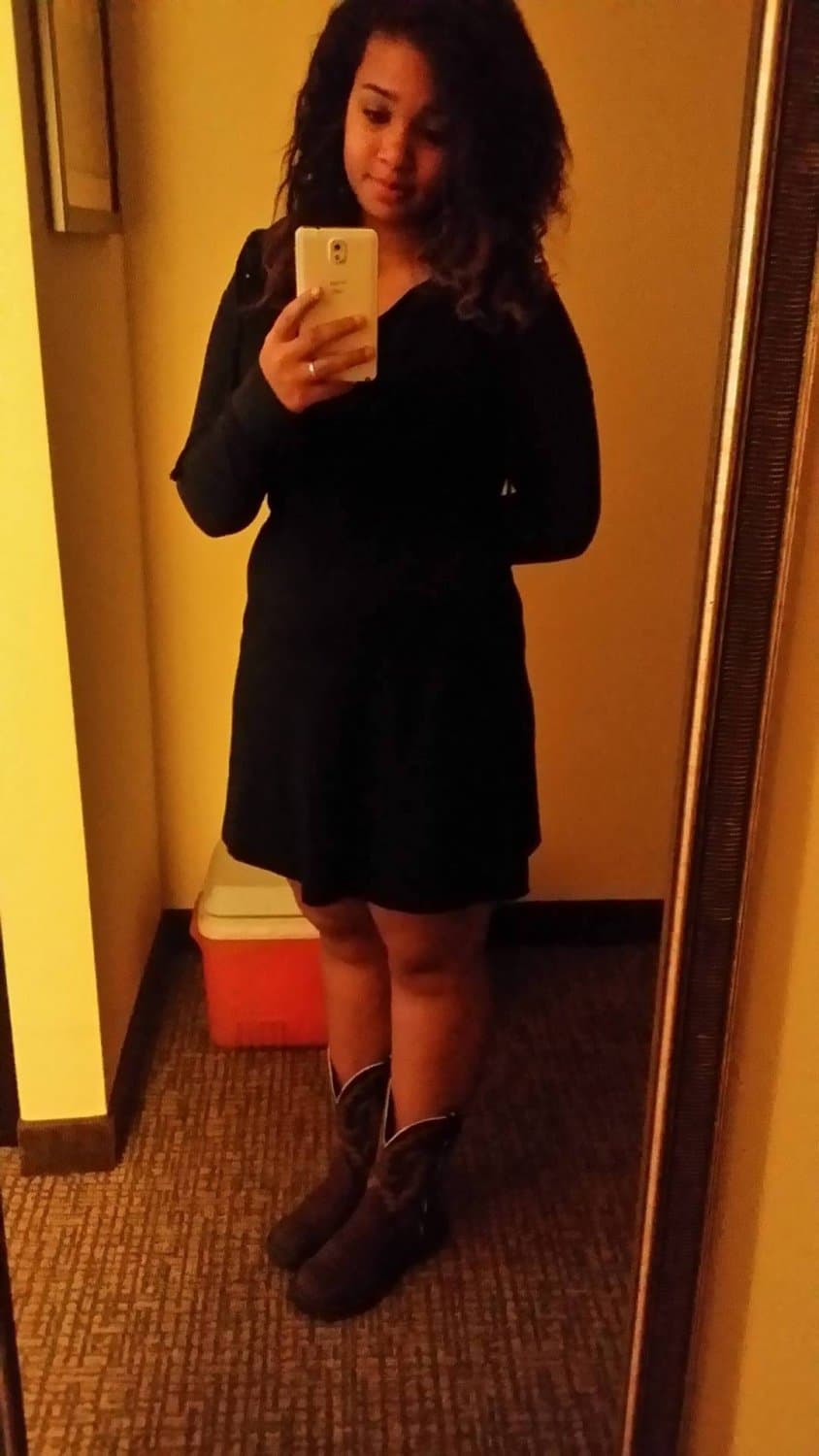 Ebony Girlfriend Fucks her Leaked Webslut Pussy Deep with Dildo and Makes Herself Cream and Squirt