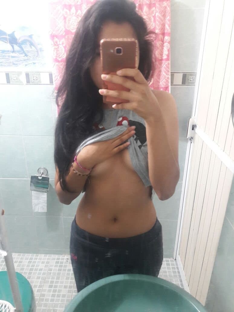 Click to view full size 18yo latina sucking a big cock and getting fucked