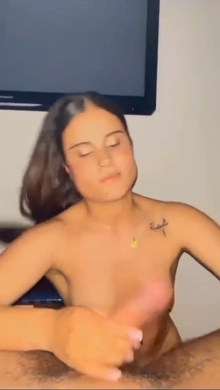 Cheating Army Girl Riding on Lover and Sucking him Finish Off