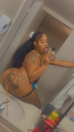 Jaszmine Puerto Rican CreamQueen