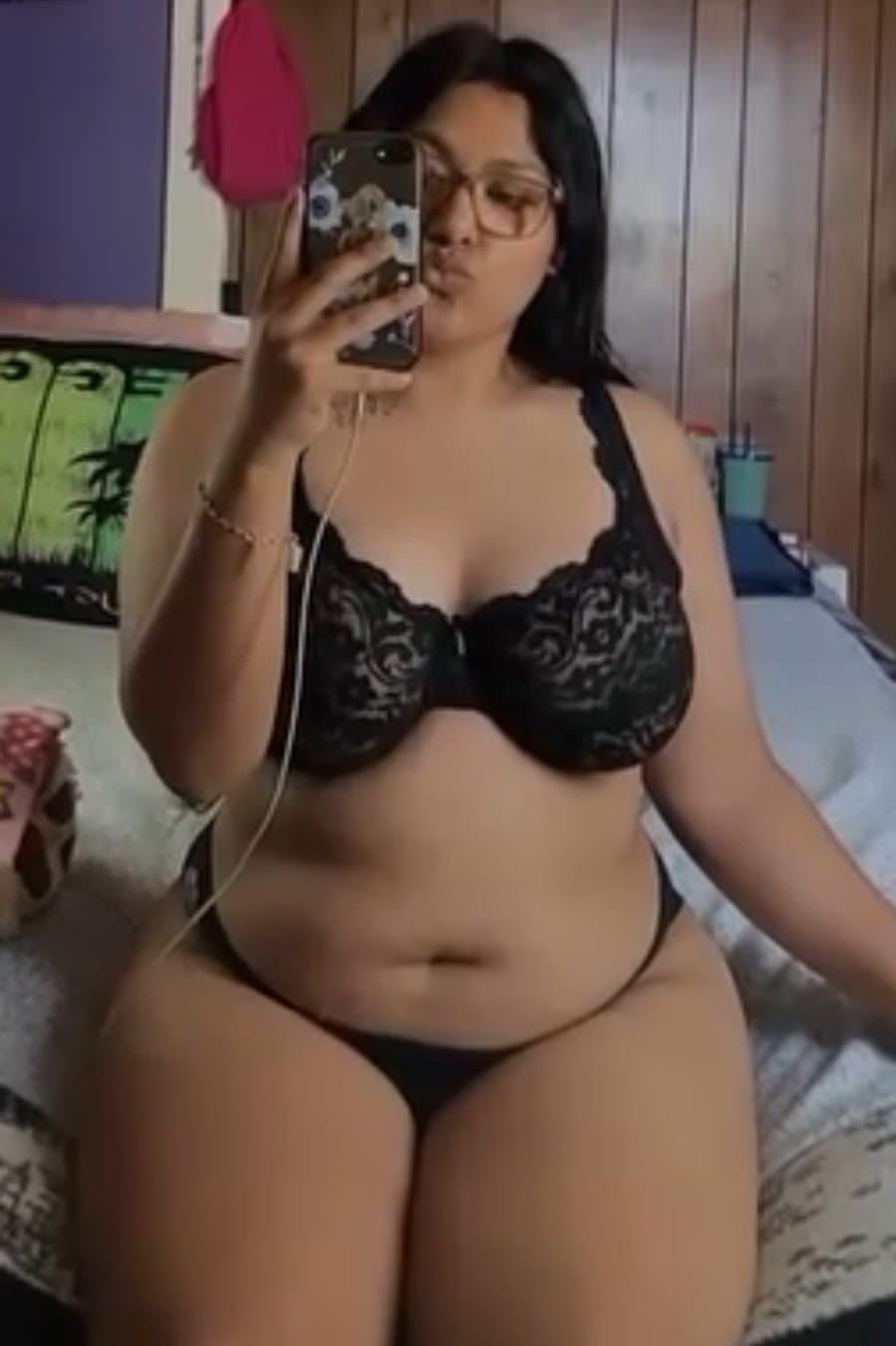 Thick Hispanic whore