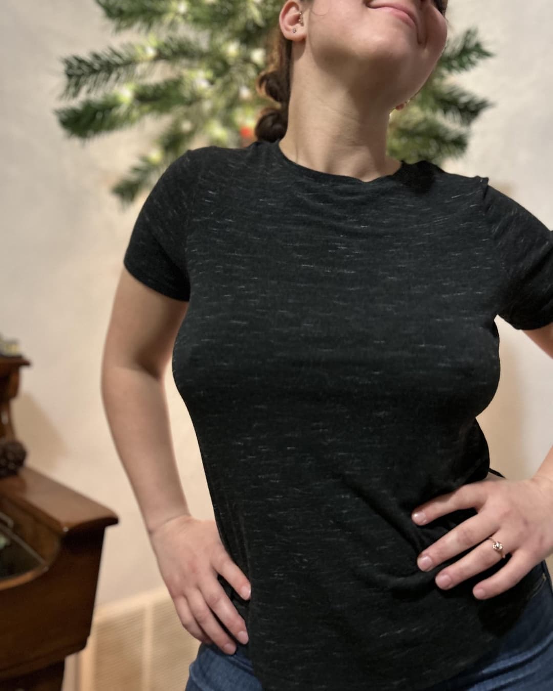 Church wife shows us her tits