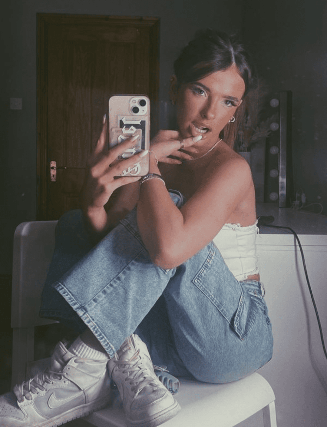 horny teen snowbunny