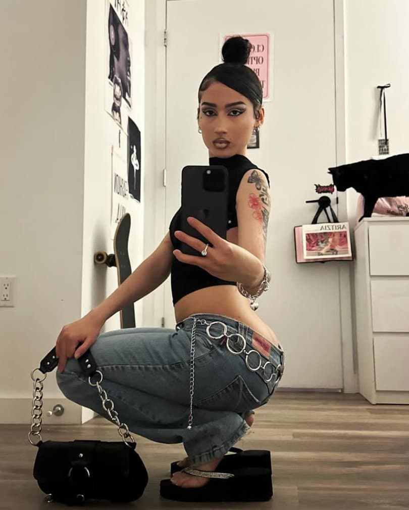 Click to view full size IRL latina THOT Amia humbled - request