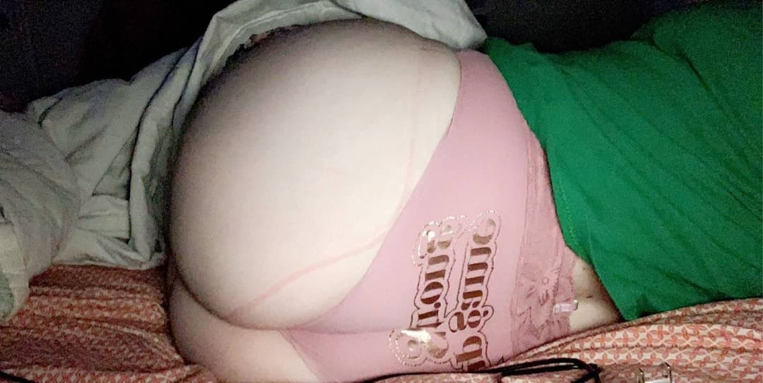 Click to view full size Big Tits PAWG gets tag teamed