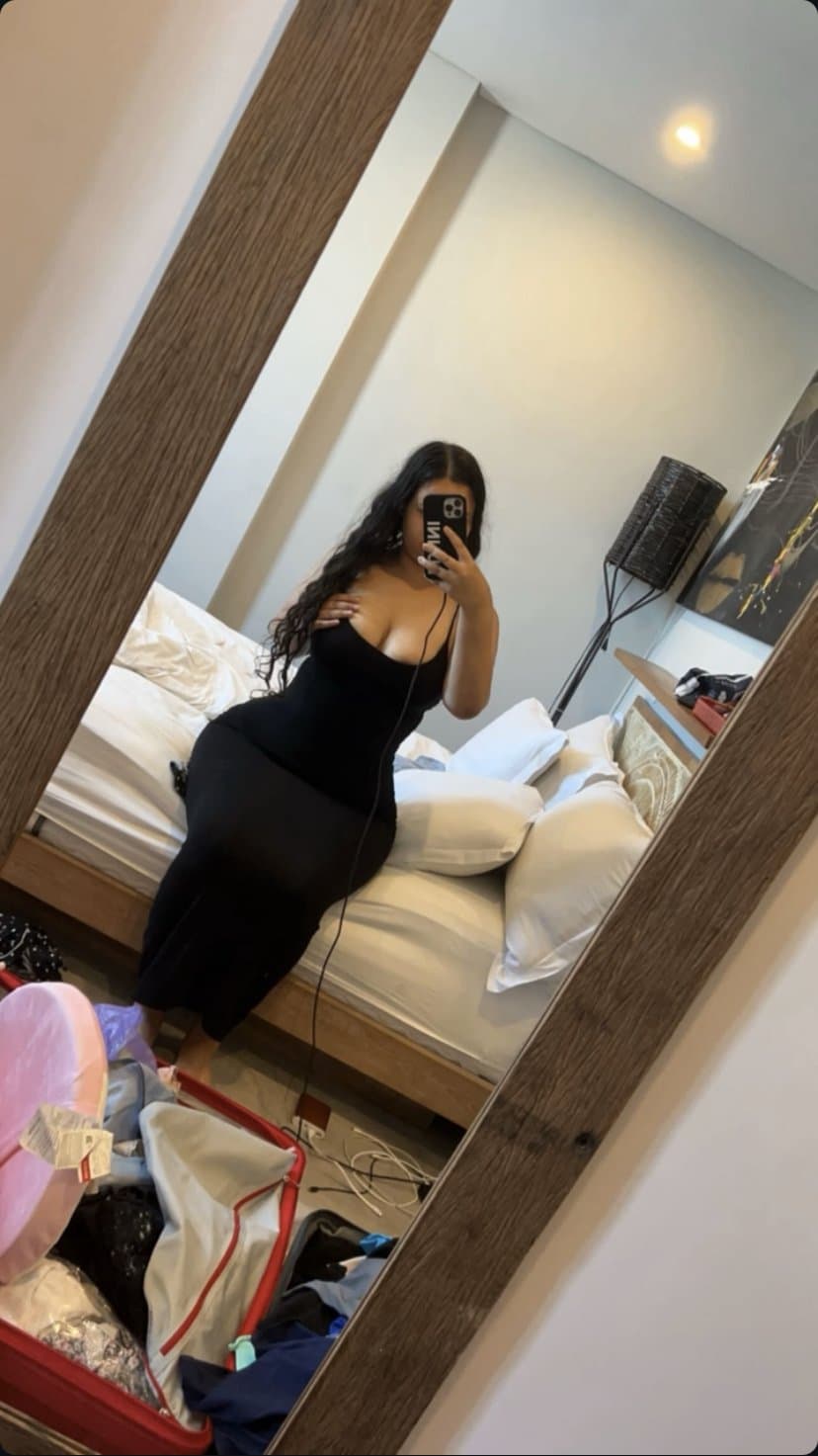 my fat tittied real state agent not even joking lol melbourne